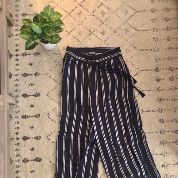 Striped Mid-Rise Wide Leg pants - A New Day Navy S - Picture 2 of 5